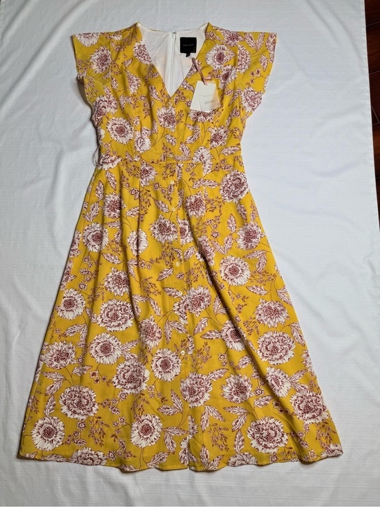 Alex Marie Dresses & Skirts - NWT Alex Marie Yellow Floral Dress Women’s Size 6 Flutter Sleeve Fit & Flare